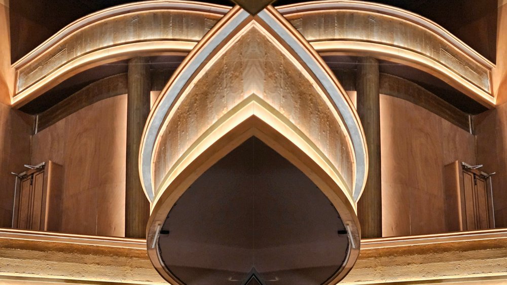 Fluctuat nec mergitur
