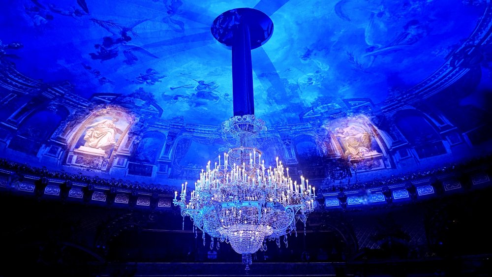 Lueur réprobatrice ?