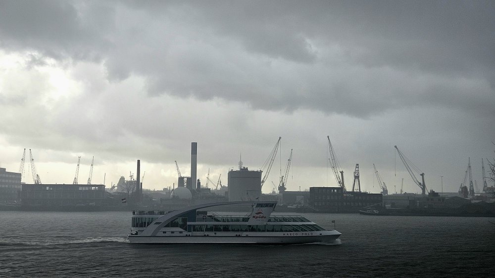 1.0 Pendant ce temps