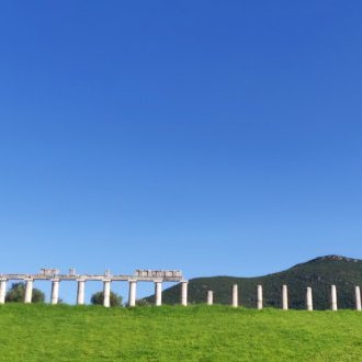 Pressentir le milieu de la fin