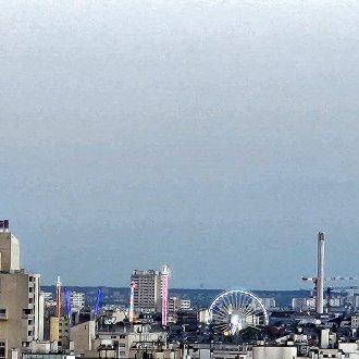 Cent brimborions dont l'aspect importune