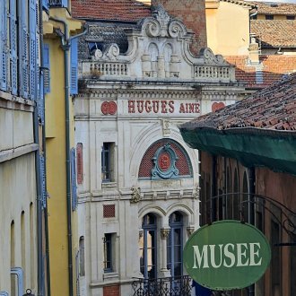 Du vandalisme au musée : l'arrivée des grandes vacances