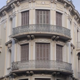 Le monde fait de la figuration