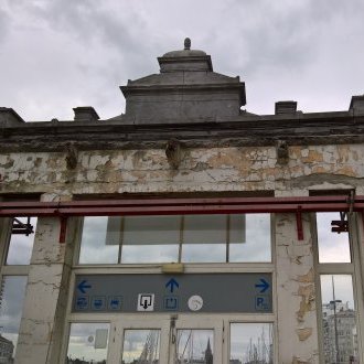 Mainmorte d'aplomb